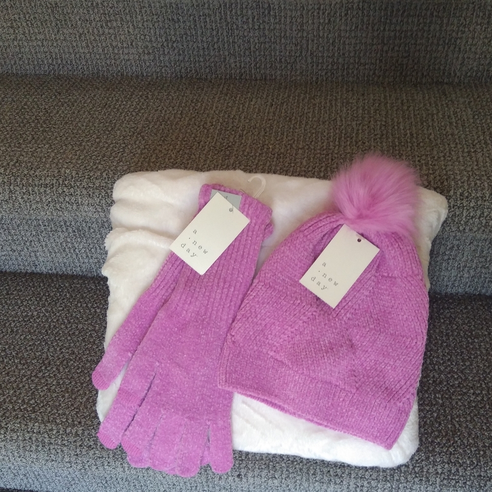 Pom Beanie and Gloves Set